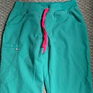 Like new surgical green scrub pants